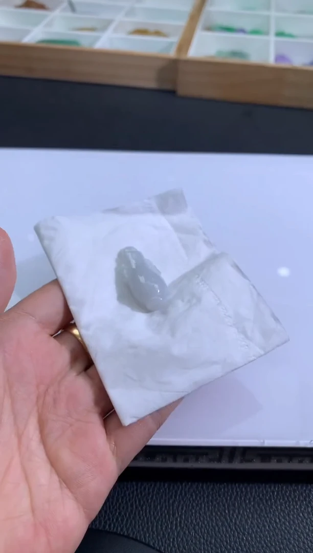 【闪购商品】定制翡翠未镶嵌翡翠