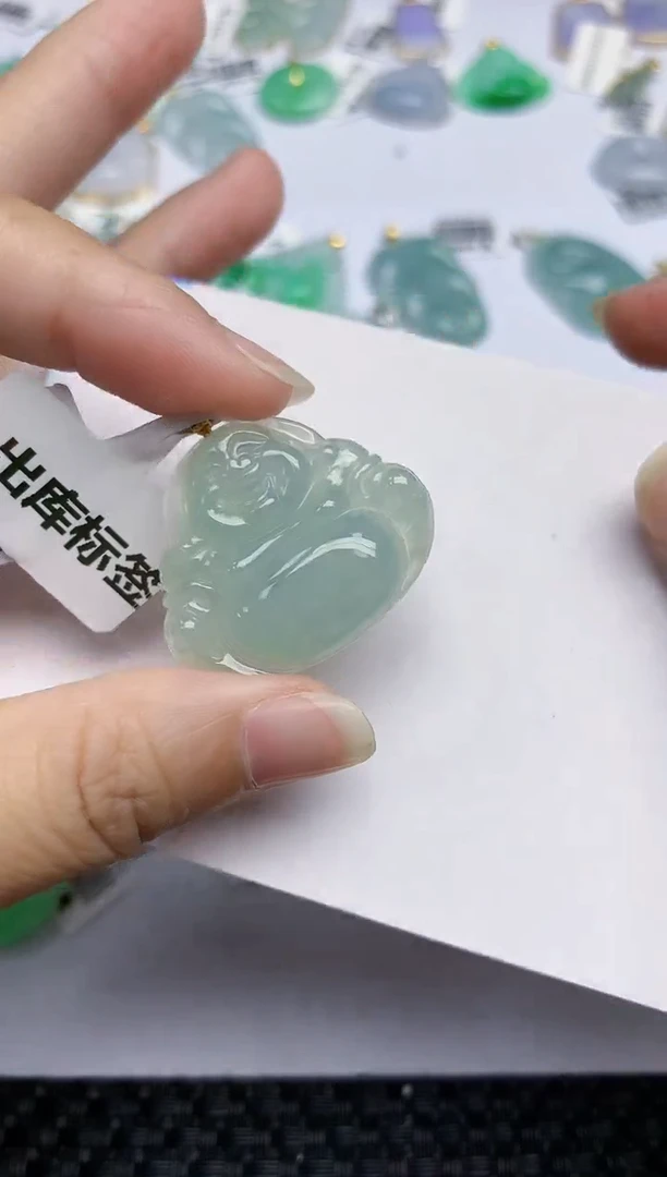 翡翠18K金镶嵌颈饰天然翡翠A货