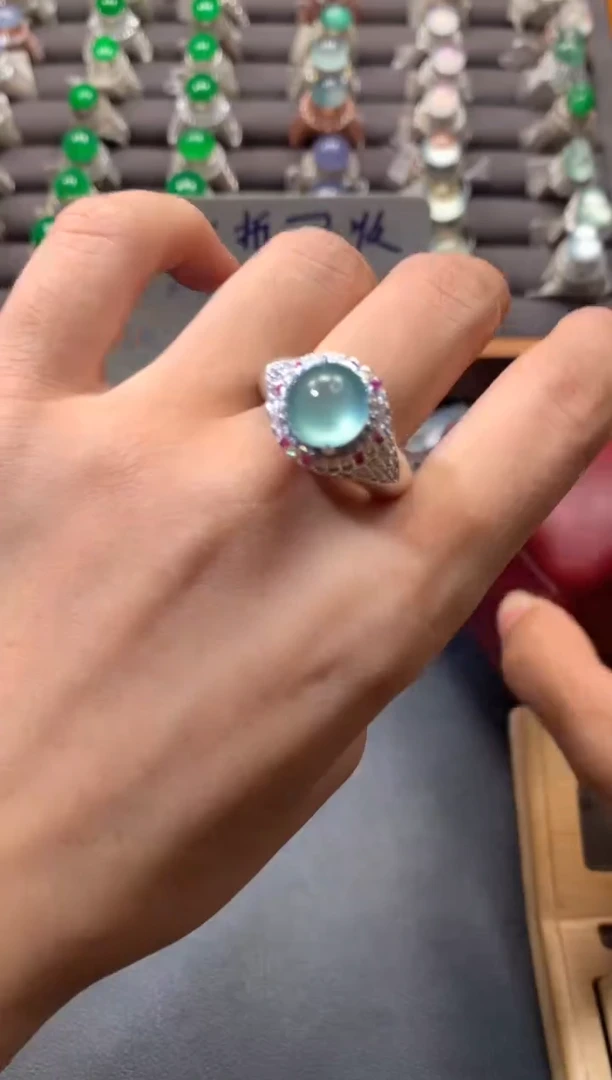 翡翠裸石未镶嵌冰蛋戒面缅甸翡翠