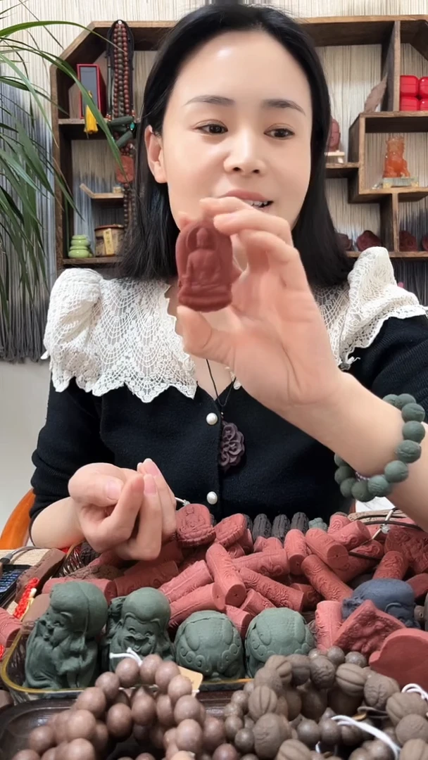 【闪购商品】泥塑大四合红色药师