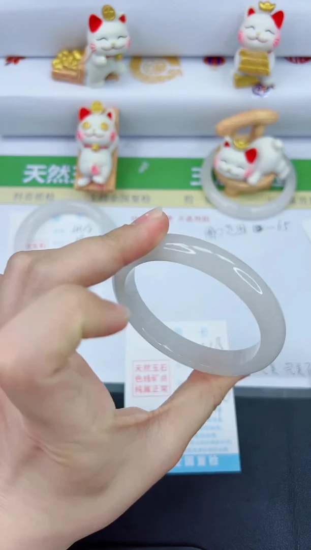 【闪购商品】石英质玉手镯未镶嵌449-62.4