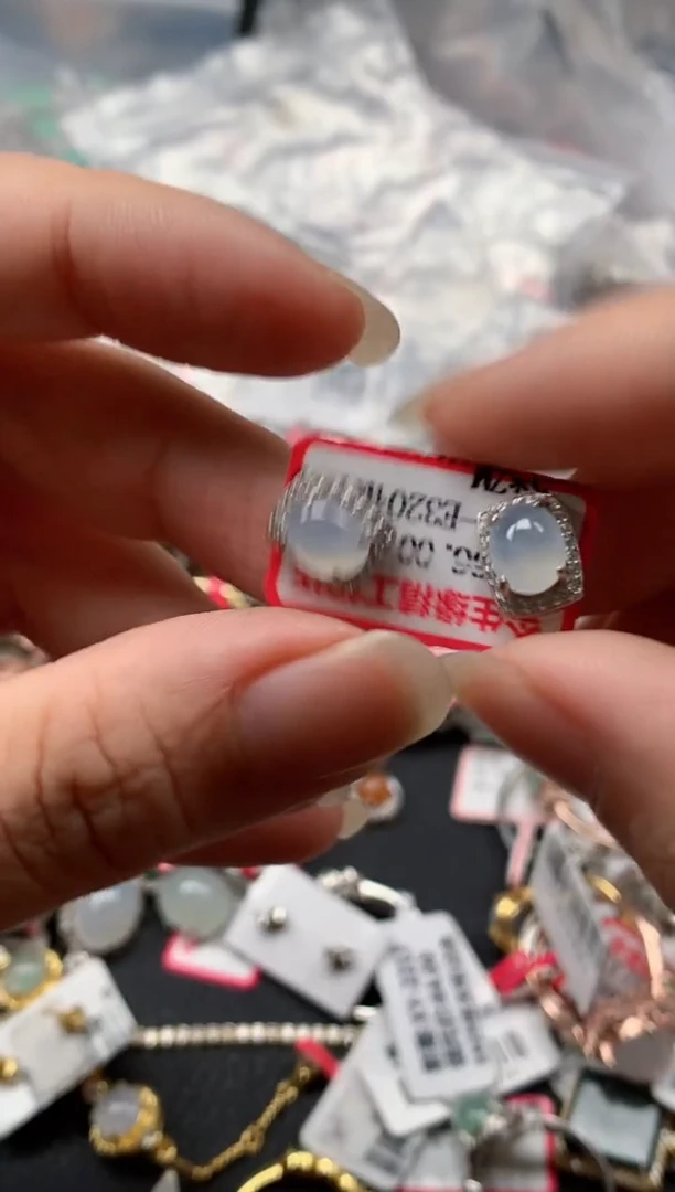 翡翠戒指银S925镶嵌天然A货缅甸翡翠