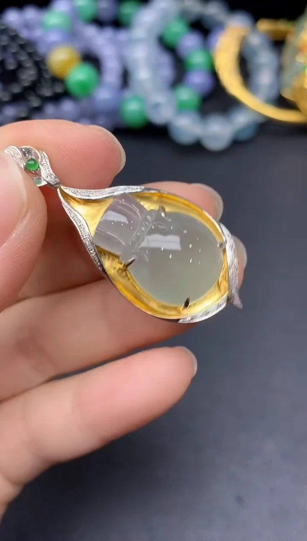 颈饰18K金镶嵌翡翠221-雪姐翡翠天天见