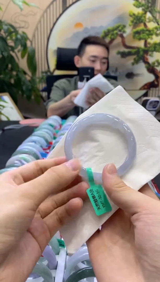 翡翠手镯未镶嵌0000007915