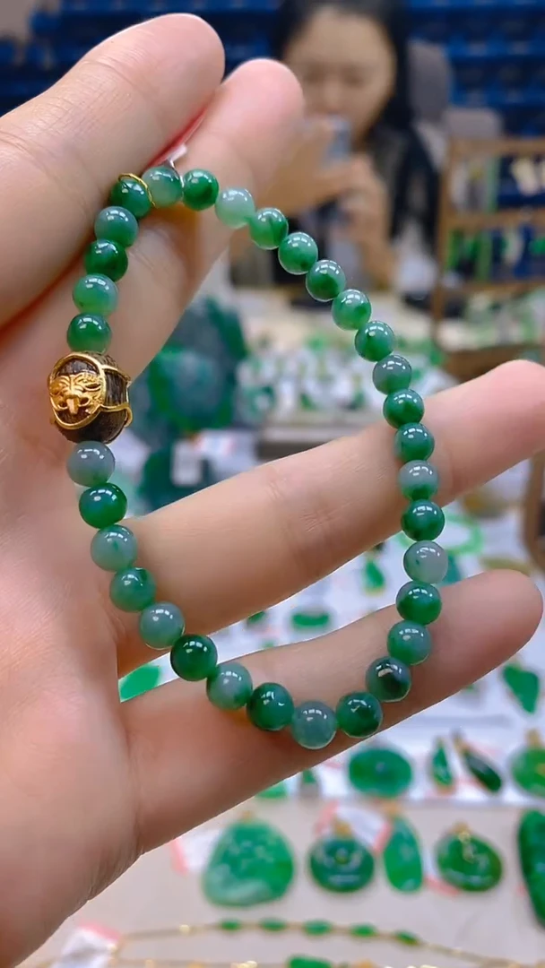 颈饰未镶嵌翡翠新号开播 全场乱卖