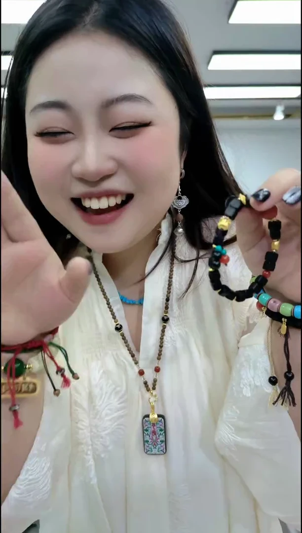 【闪购商品】楠木2103达拉干黑手串