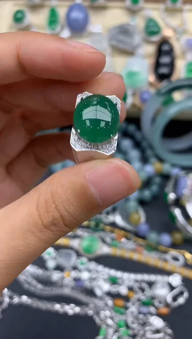 翡翠戒指18K金镶嵌545-春日珠宝