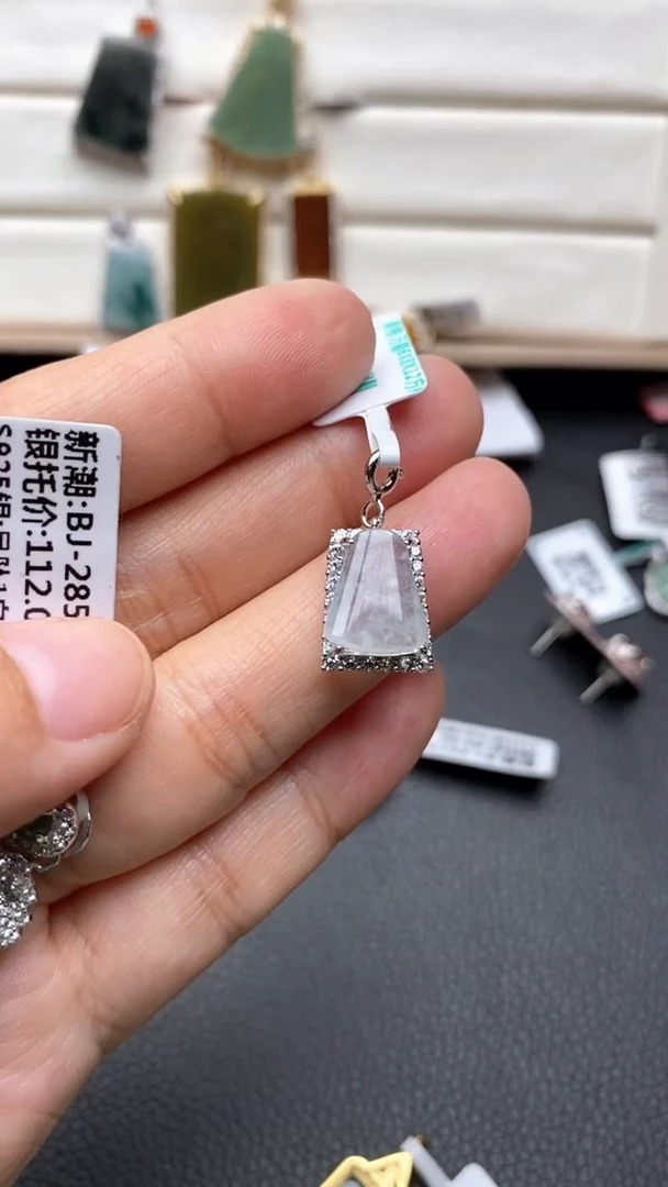 银S925镶嵌戒指翡翠1