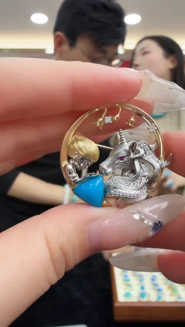 18K金镶嵌绿松石胸针LW 湖北松胸针设计款 多样发其一