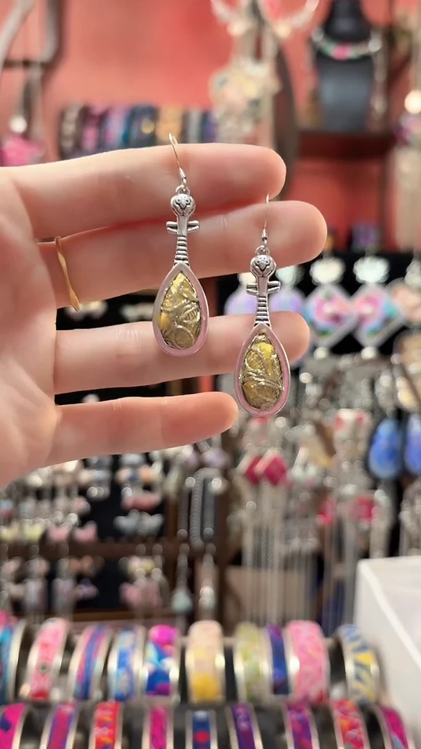 织绣 云织谣民族风精美饰品   345