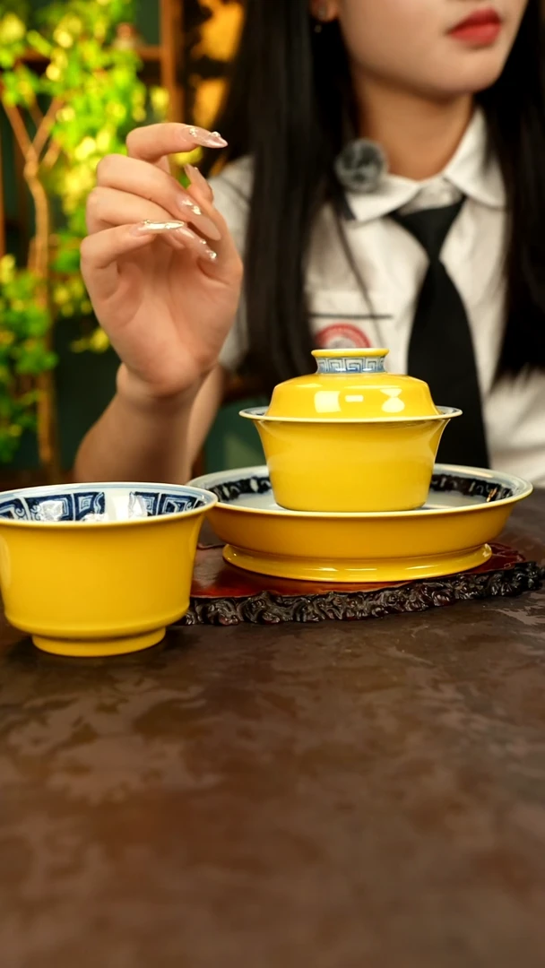 景土 青花手绘皇帝颜色釉三件套