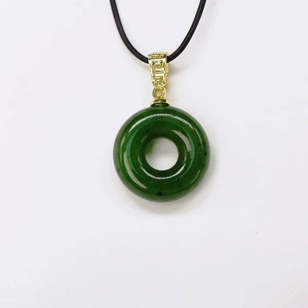 和田玉碧玉平安扣珠宝气质时尚女款素款简约百搭精美女士精致颈饰