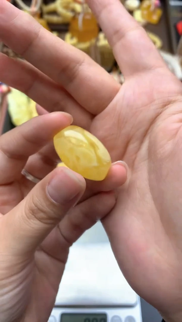 【闪购商品】未镶嵌琥珀珠宝奇石124琥珀蜜蜡花粉有纹小坑介意勿拍