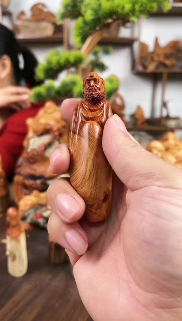 【闪购商品】柏木（崖柏）木雕1