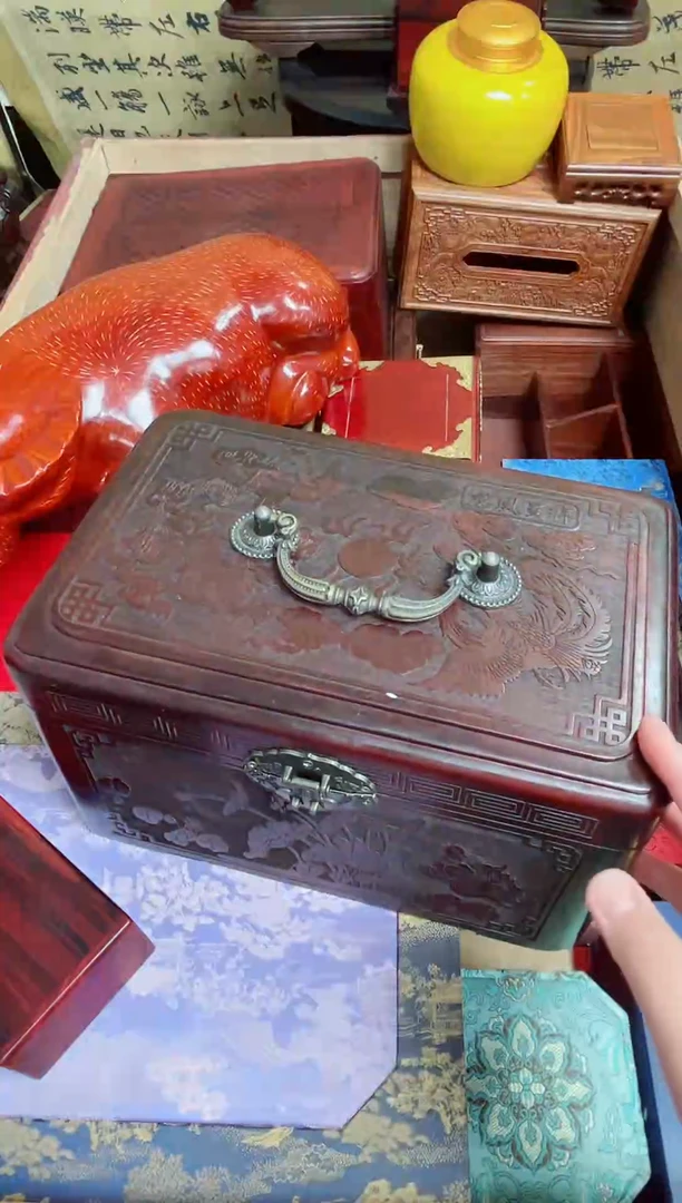 大叶紫檀（黑酸枝木类）龙凤呈祥首饰盒