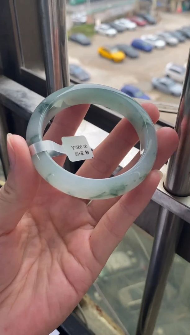 翡翠手镯未镶嵌//20256614   53+正圈