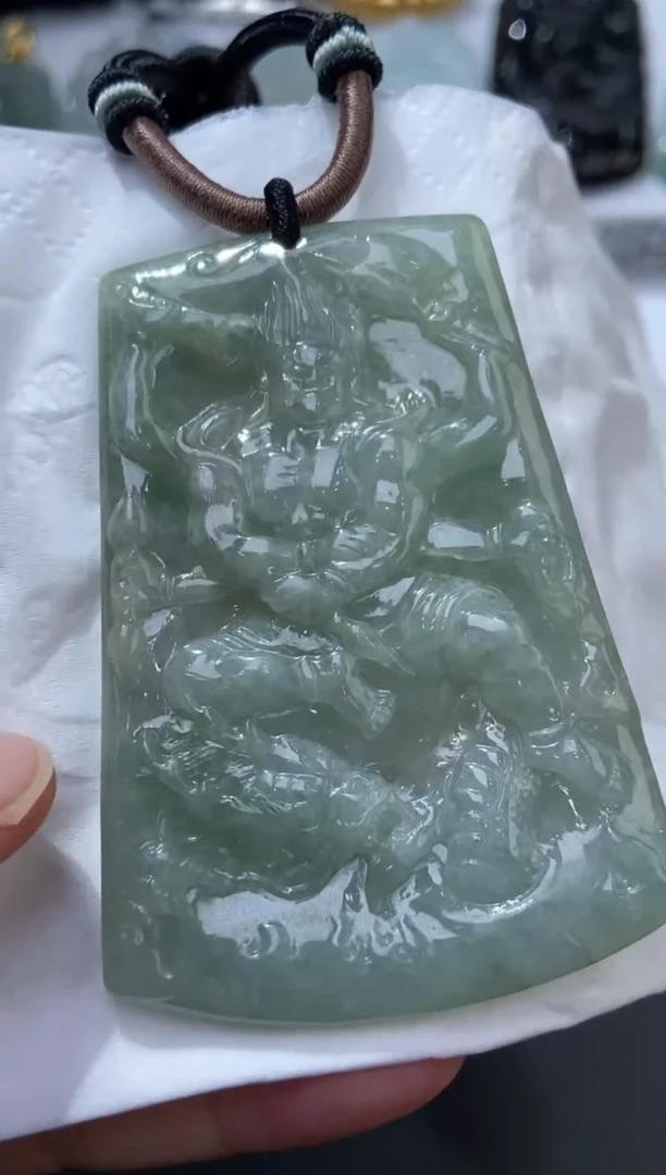 未镶嵌挂件翡翠372435  多人