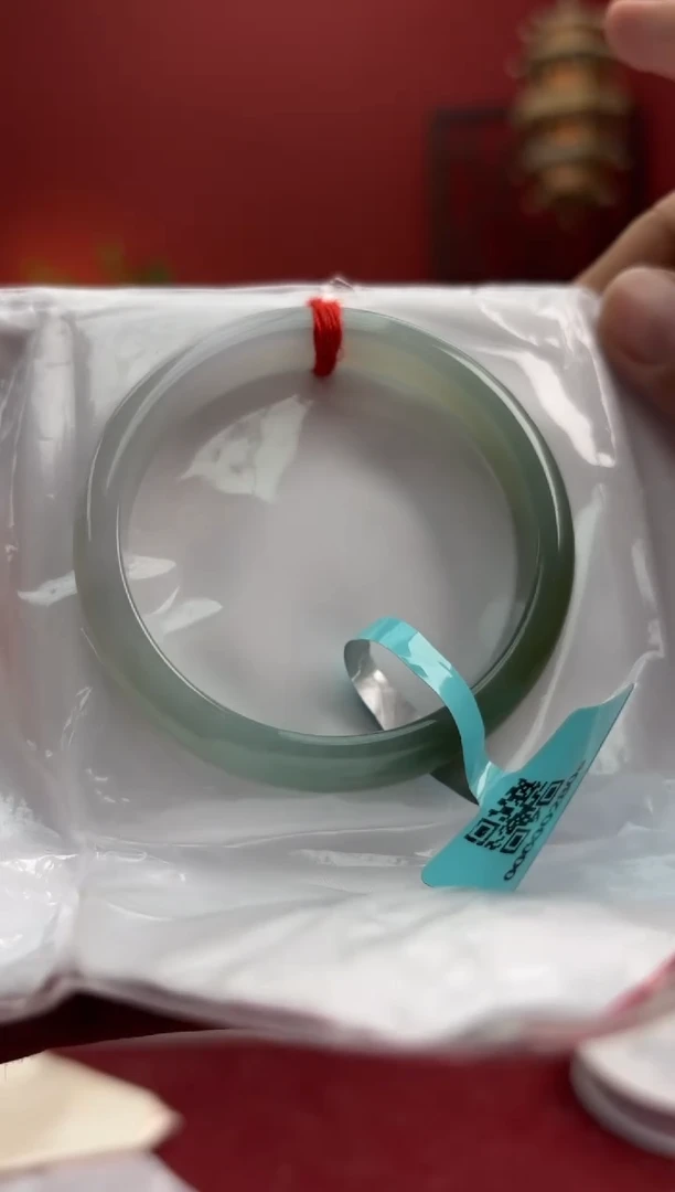 未镶嵌手镯翡翠翡翠手镯1