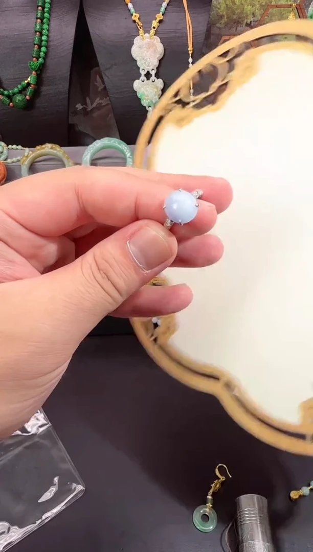 【闪购商品】翡翠颈饰未镶嵌戒指