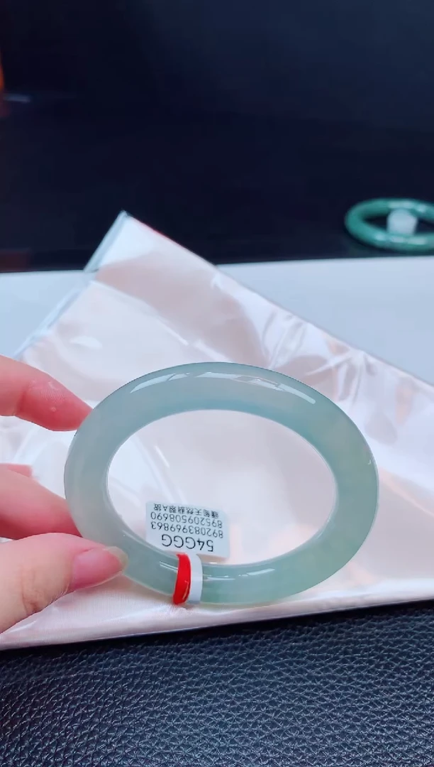 翡翠手镯未镶嵌缅甸天然翡翠A货手镯