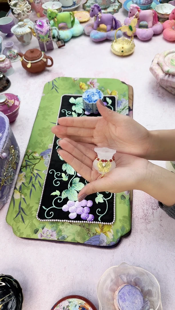 148心缘堂白色盖置