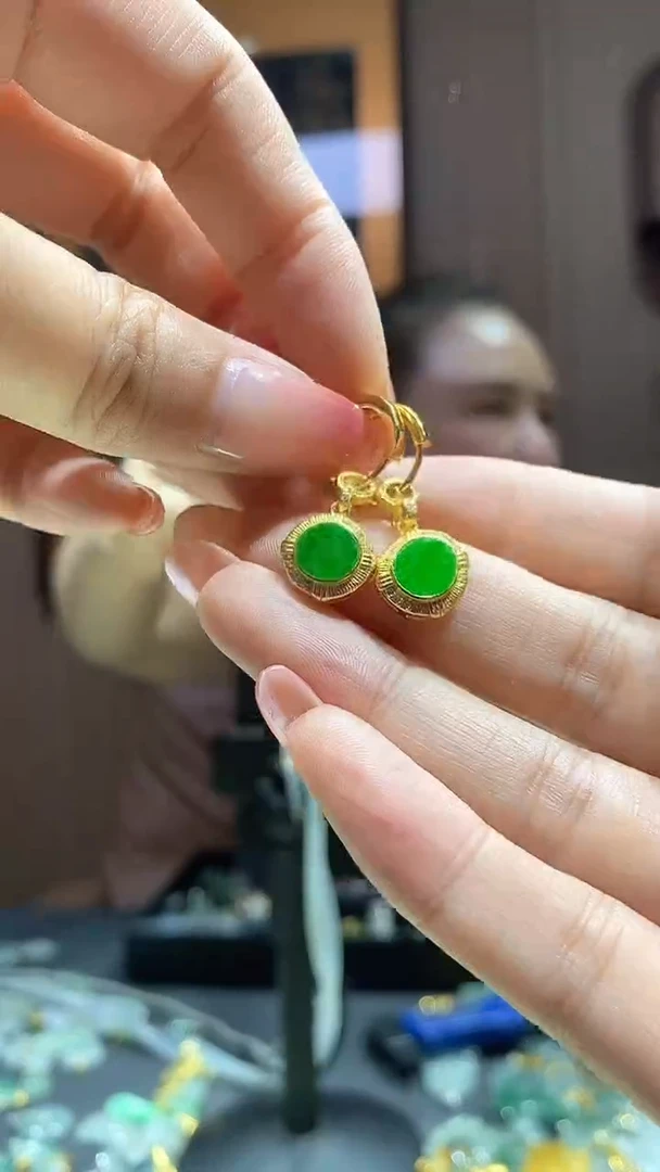 颈饰银S925镶嵌翡翠20250914120