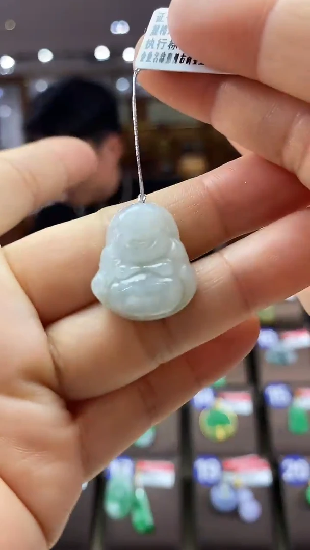 颈饰未镶嵌翡翠佛公