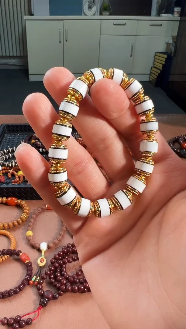 未镶嵌手串玛瑙/玉髓（覆膜）疏**砚10+