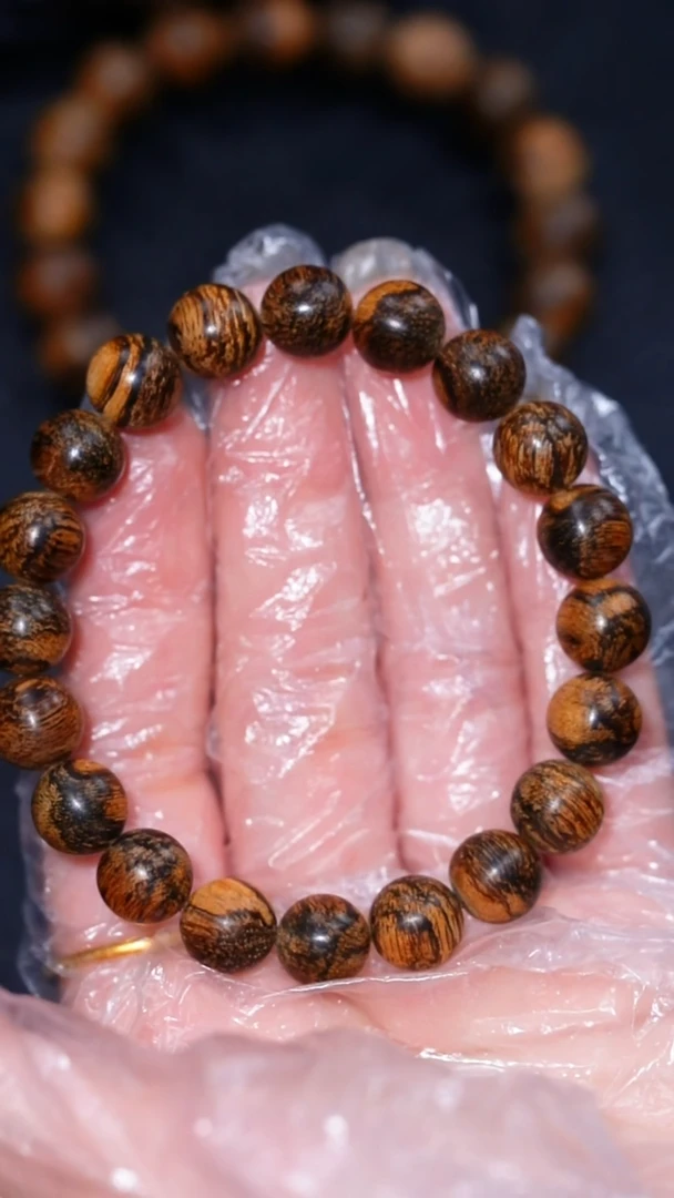 沉香沉香碎屑达拉干虎斑1.0