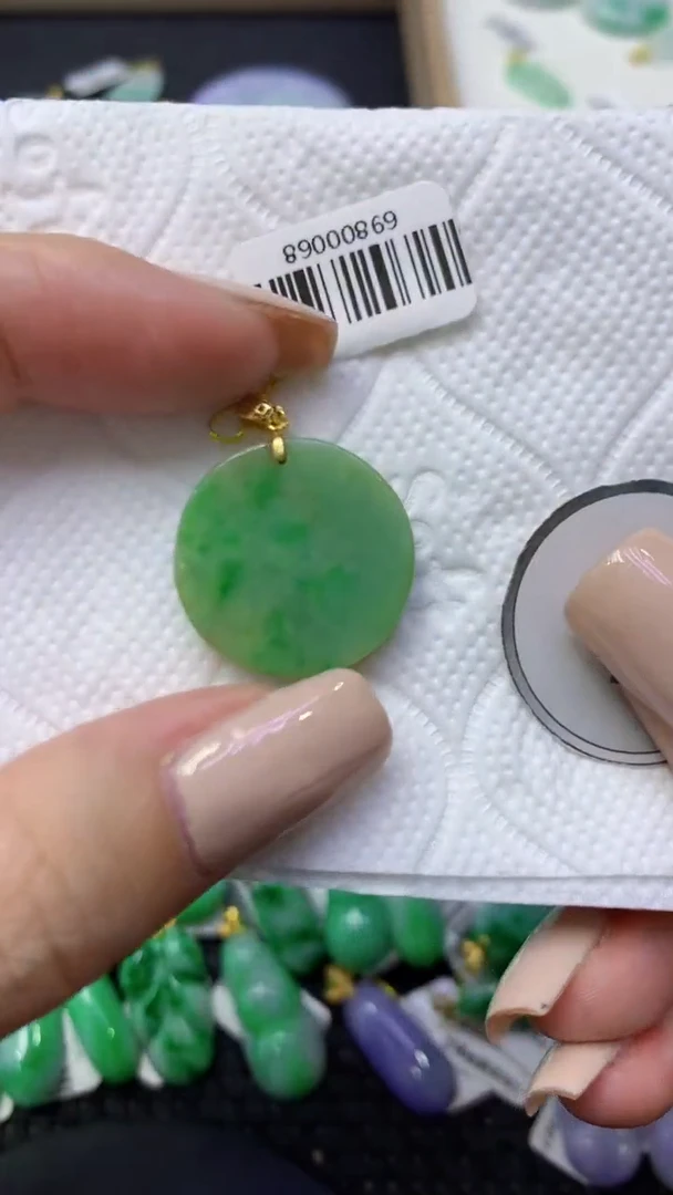 颈饰未镶嵌翡翠天然缅甸翡翠A货