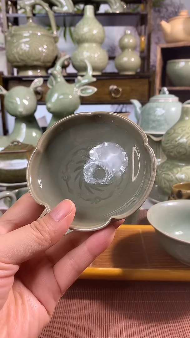 耀州窑微瑕花口小普洱杯两只