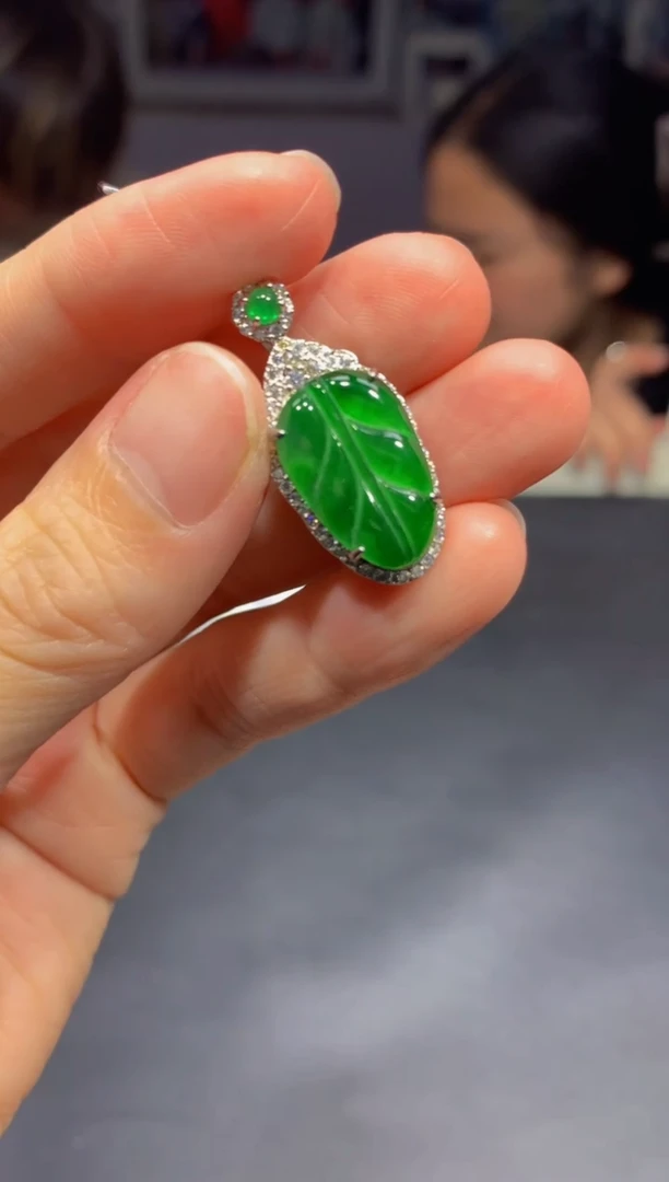 【闪购商品】定制翡翠未镶嵌69多样性发货(发其一）