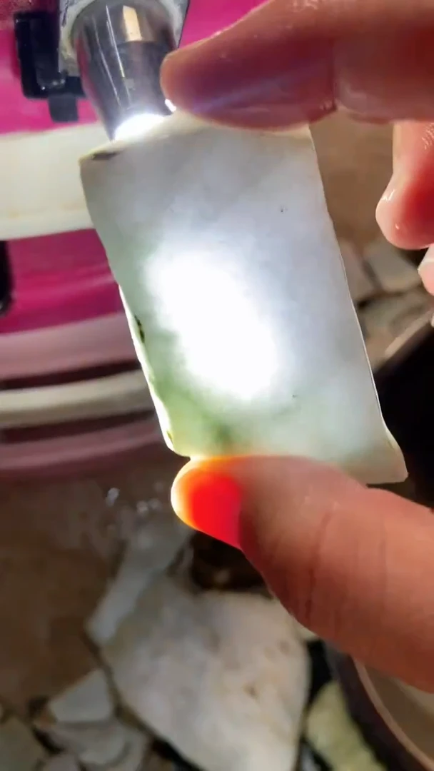 配石翡翠翡翠边角料未加工66