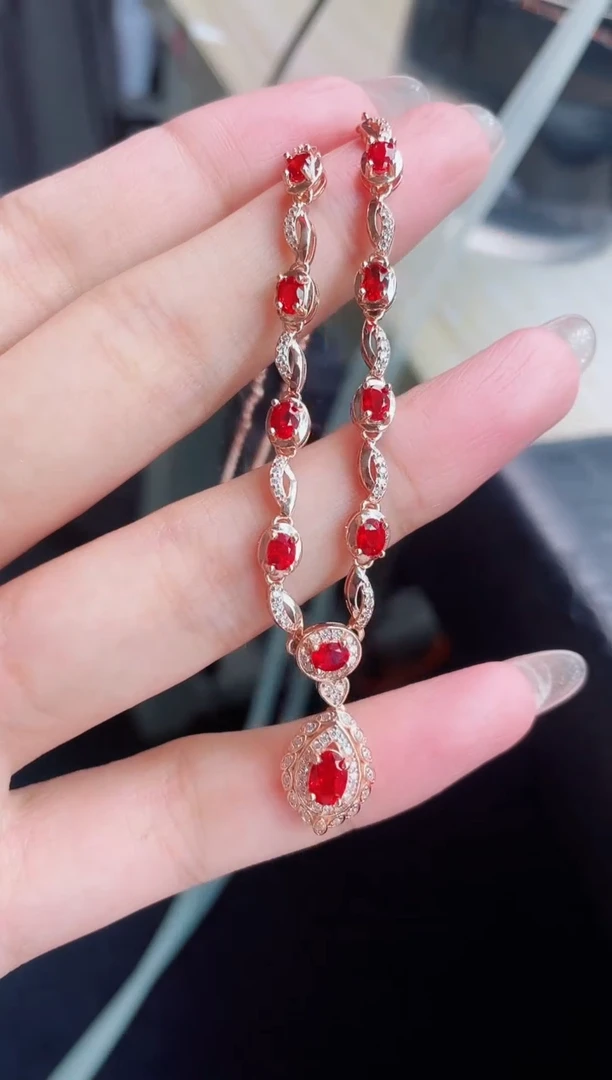 【闪购商品】彩色蓝宝石颈饰银S925镶嵌吊坠