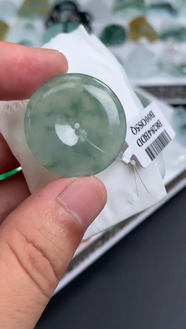 【闪购商品】定制翡翠未镶嵌多样性发一件