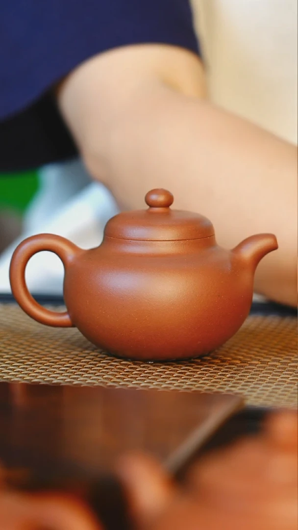 茶壶紫砂宜兴原矿紫砂 壶脉雅集精工款 柿圆壶 红清水 180cc