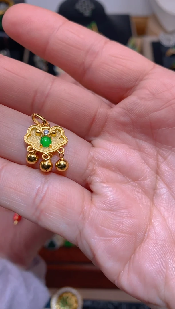 【闪购商品】翡翠颈饰银S925镶嵌如意