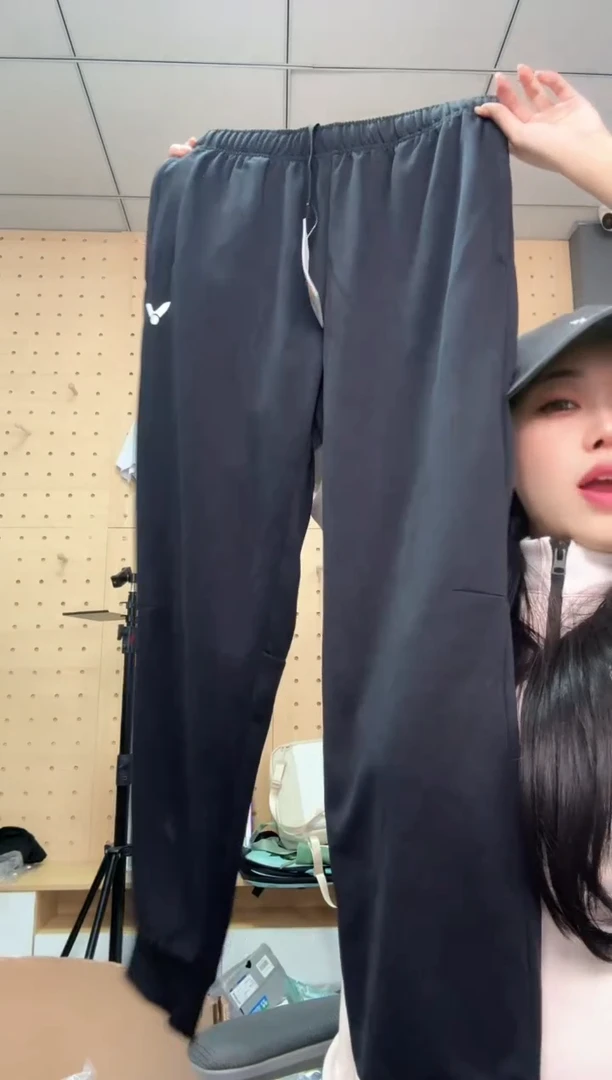 正品黑色长裤L 35