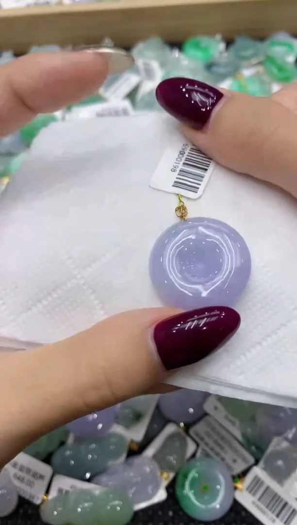 翡翠18K金镶嵌颈饰111111111111