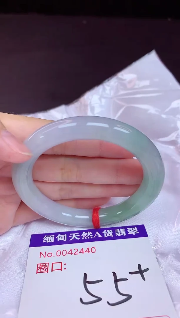 未镶嵌手镯翡翠55