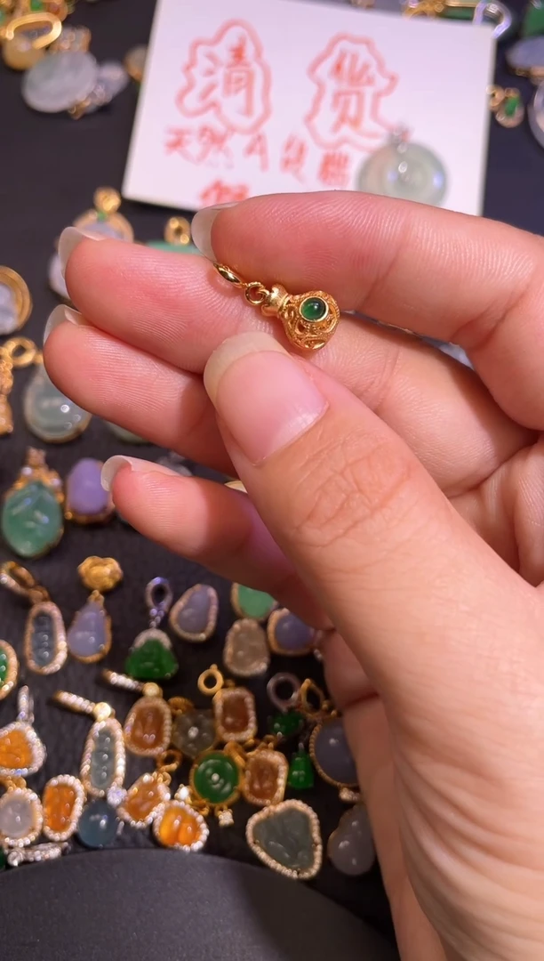 颈饰银S925镶嵌翡翠a货翡翠