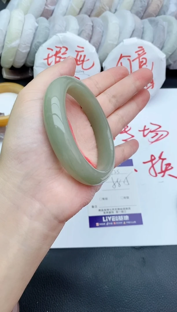 未镶嵌手镯石英质玉瑕疵125+57/58/59
