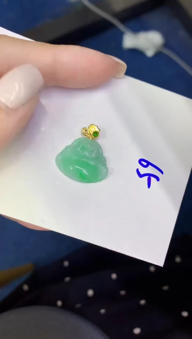 颈饰未镶嵌翡翠缅甸天然翡翠A货