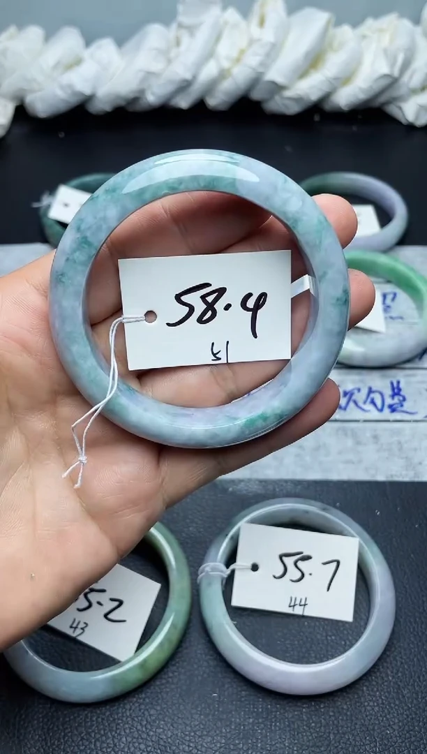 未镶嵌手镯翡翠51