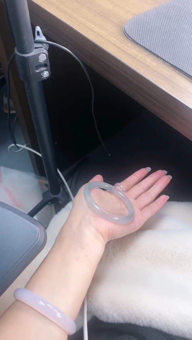 未镶嵌手镯石英质玉225
