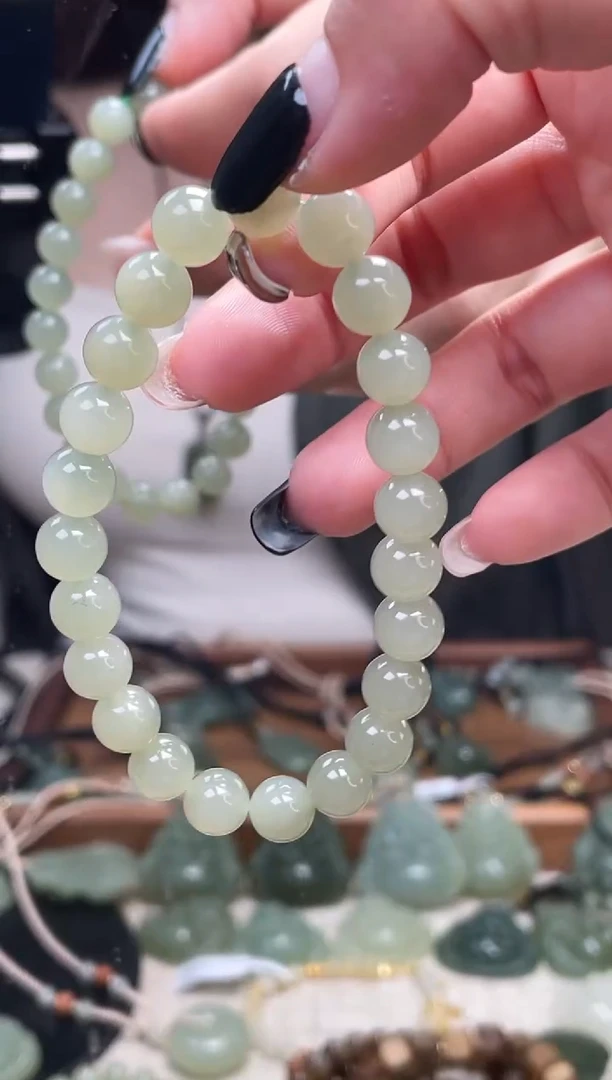 颈饰未镶嵌和田玉8mm