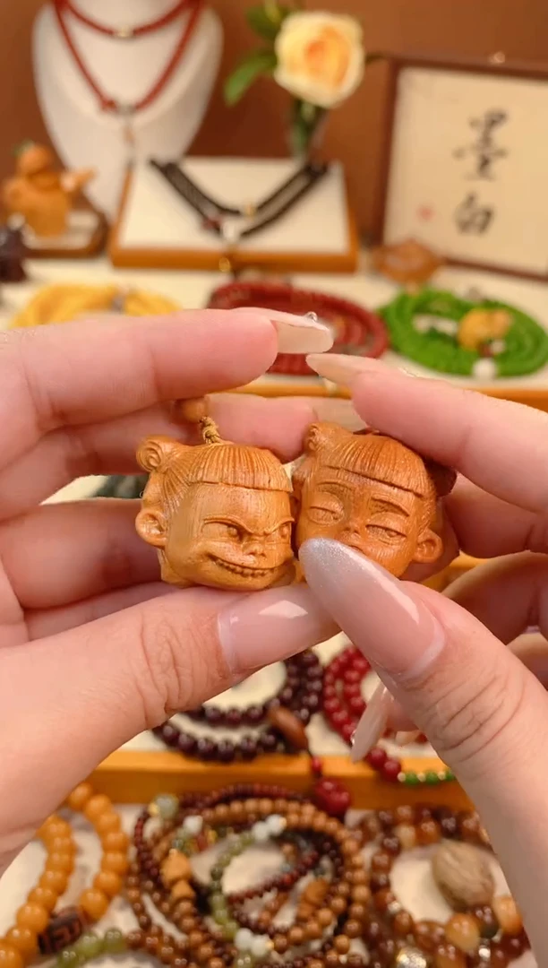 【闪购商品】破布木（黄金檀）吊坠三太子手机链一对