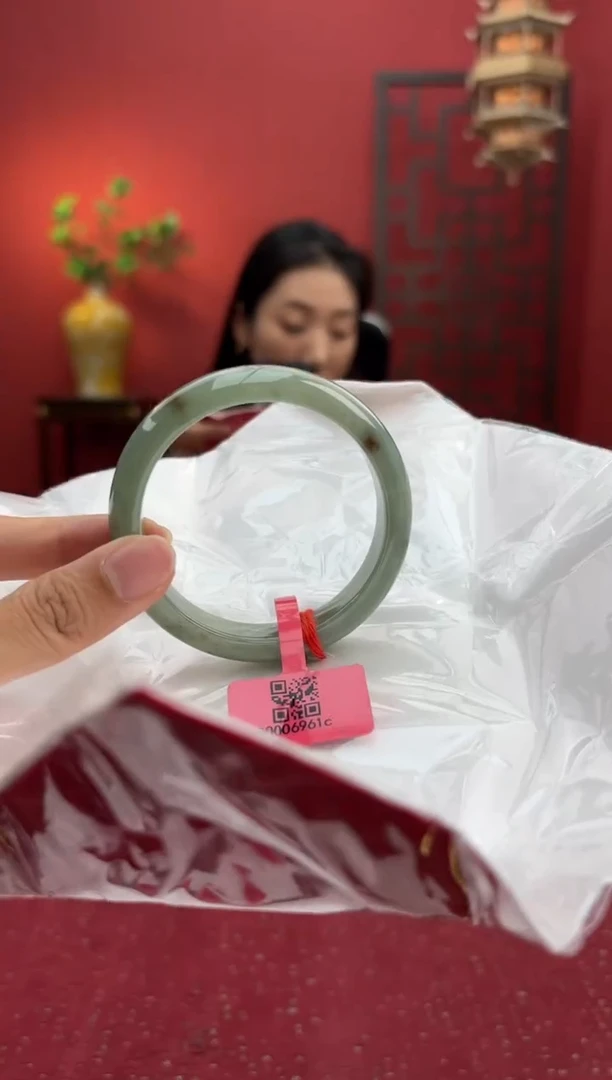 未镶嵌手镯翡翠8手镯