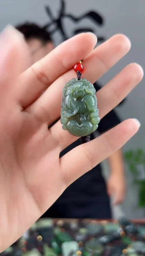 未镶嵌和田玉挂件拍一发一，多样性发货