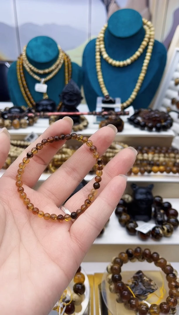 【闪购商品】琥珀颈饰未镶嵌抚顺琥珀